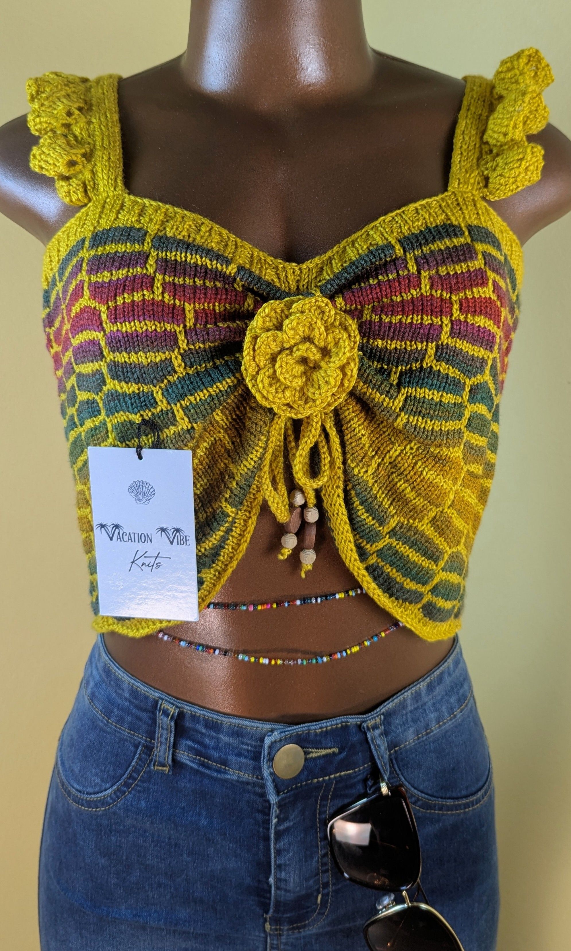  Honeycomb Floral Statement Crop Top in Pale Gold_3