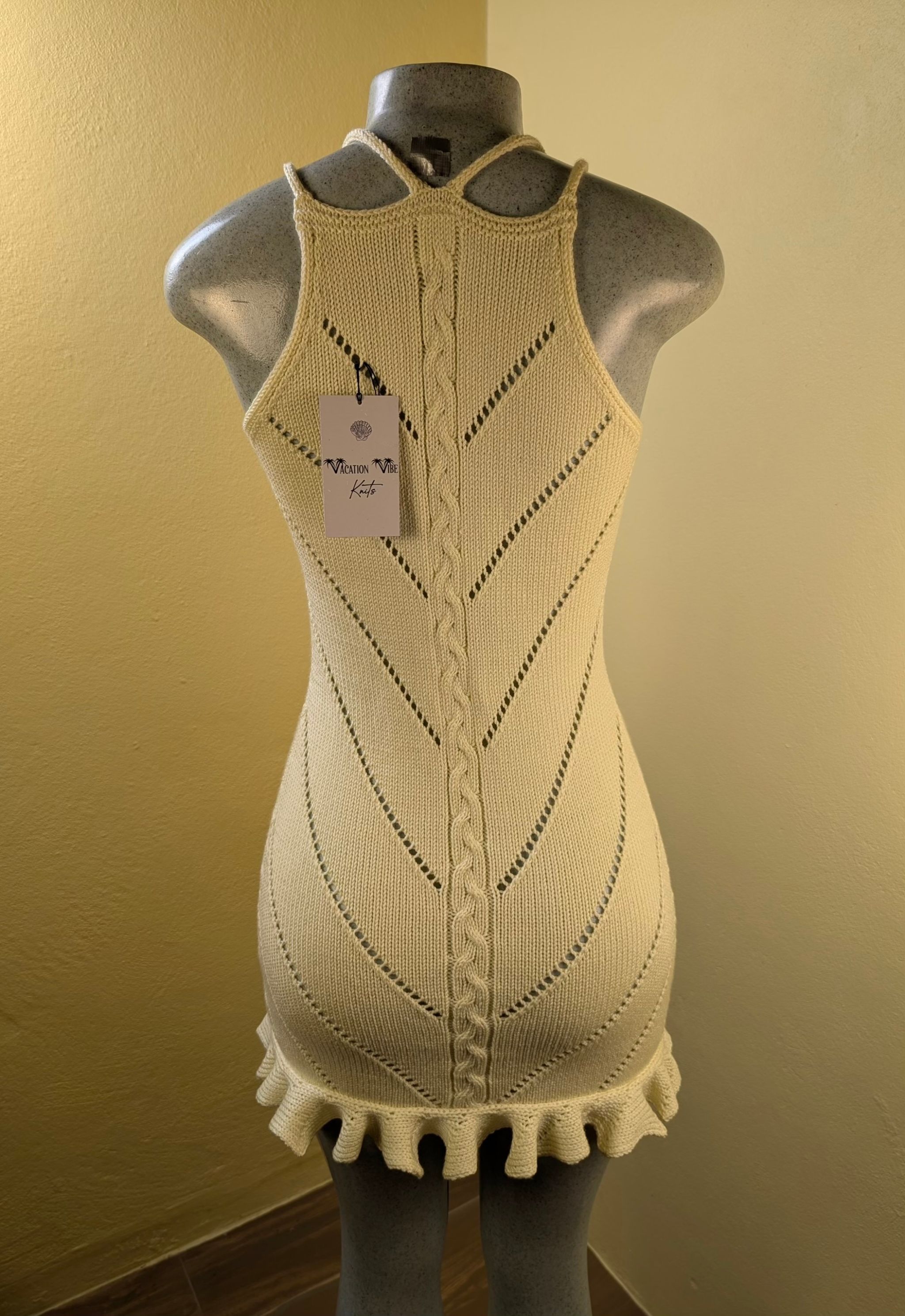 Pure Symmetry in Whipped Butter Yellow_4