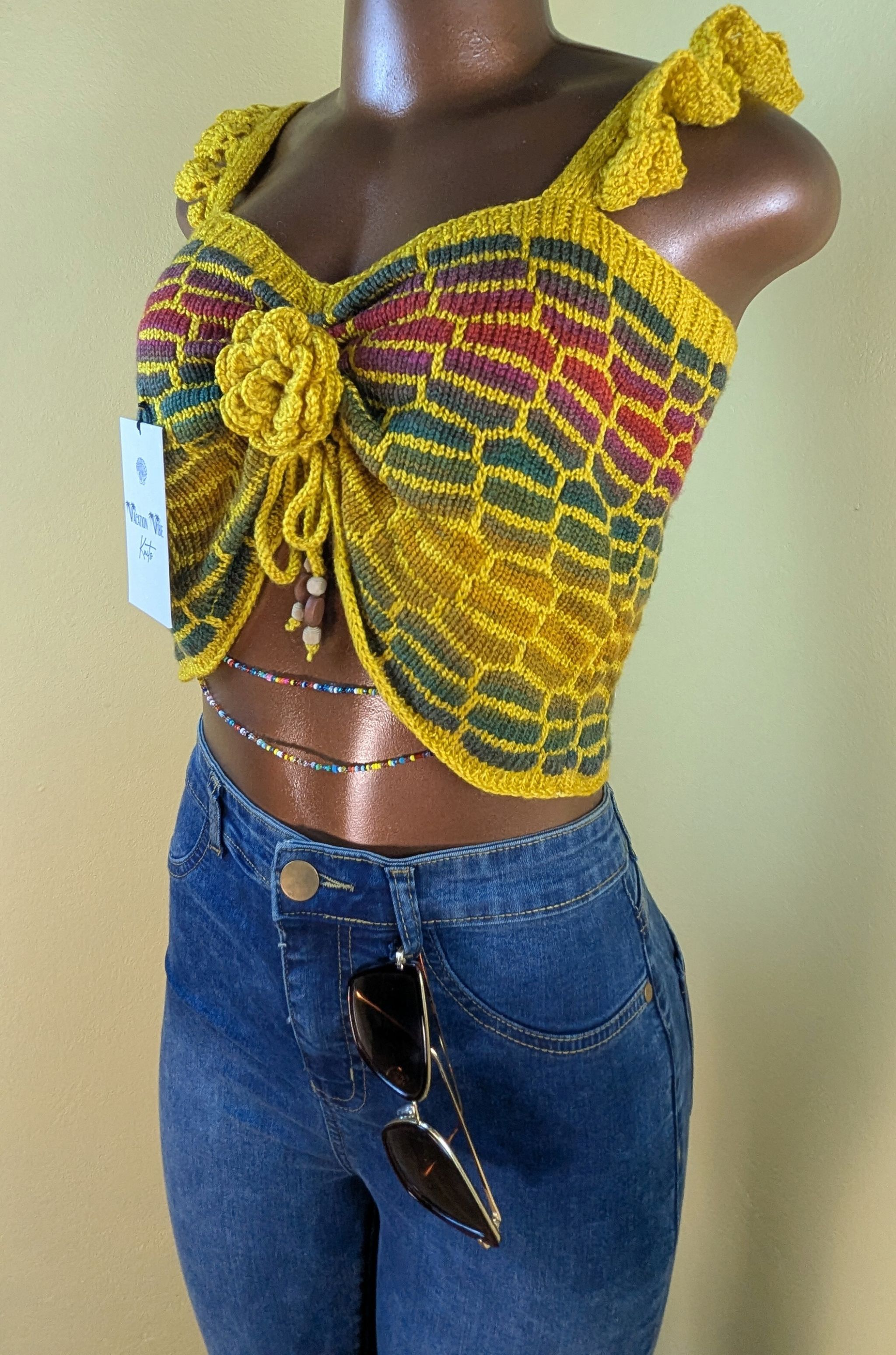  Honeycomb Floral Statement Crop Top in Pale Gold_2