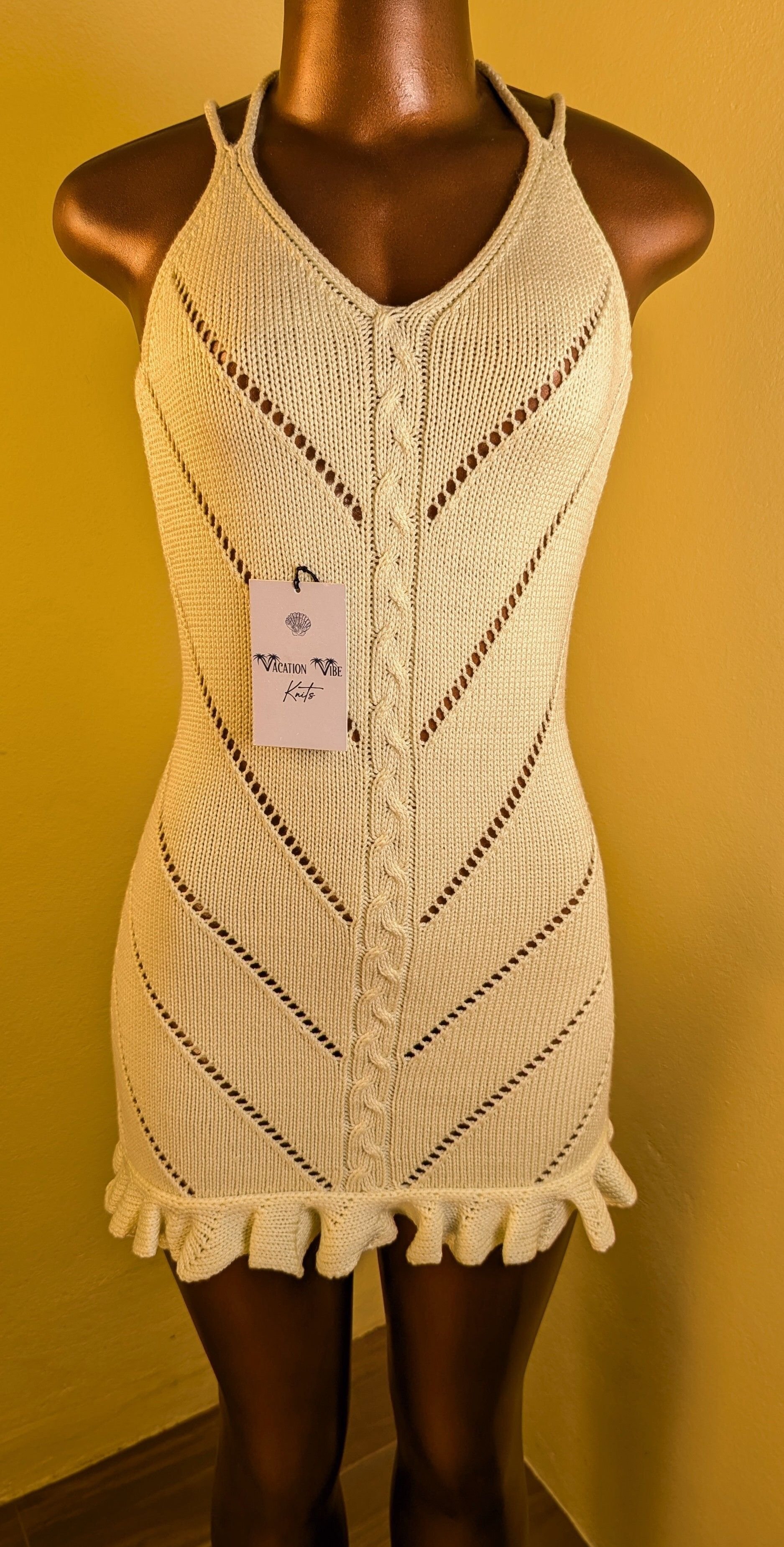 custom.women's apparel brands 