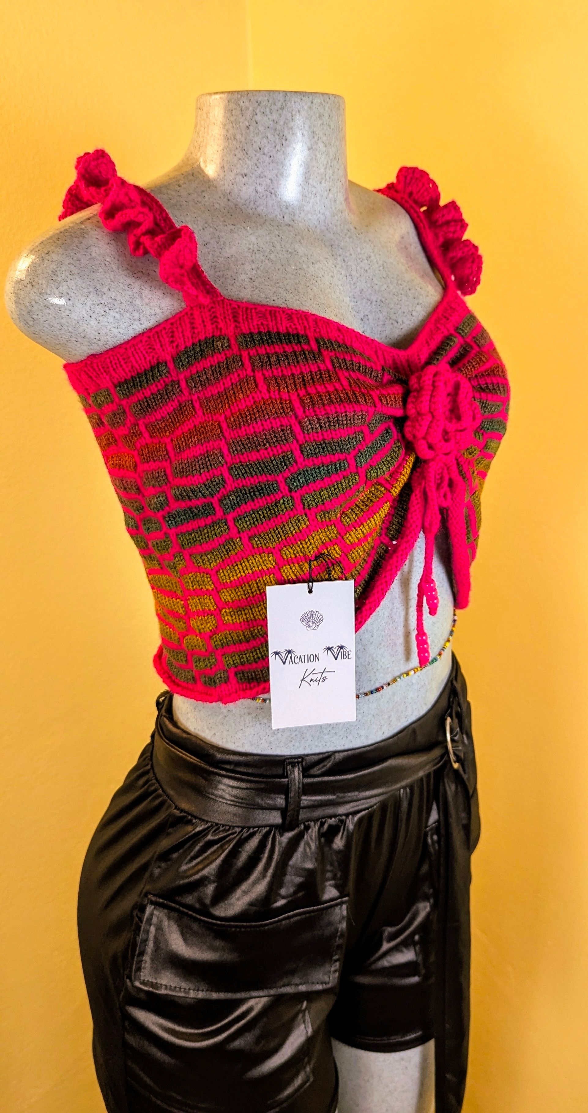  Honeycomb Floral Statement Crop Top in Light Fuchsia Pink_11