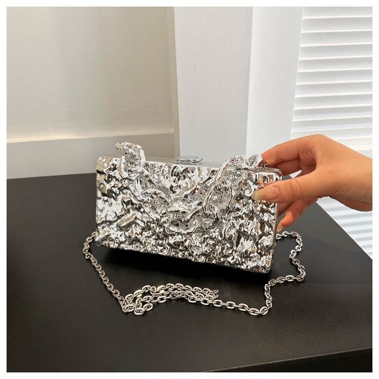 Exquisite Metallic Textured Chain Clutch